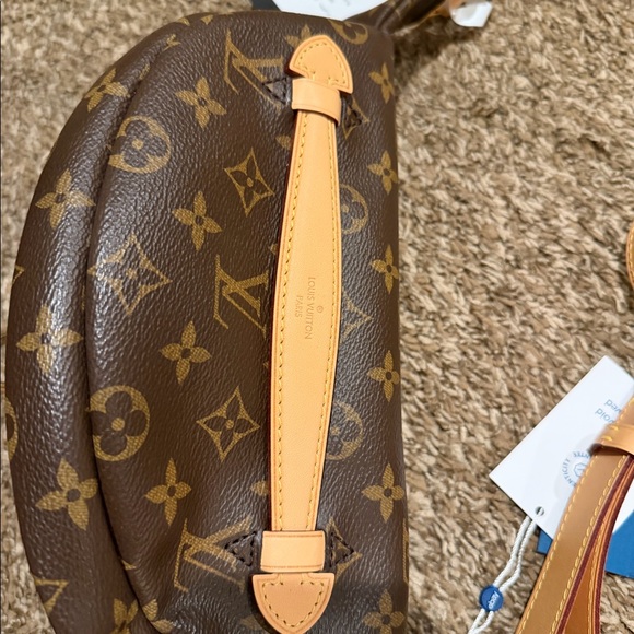 Pre-owned LV Bumbag - Excellent Condition - Picture 5 of 9